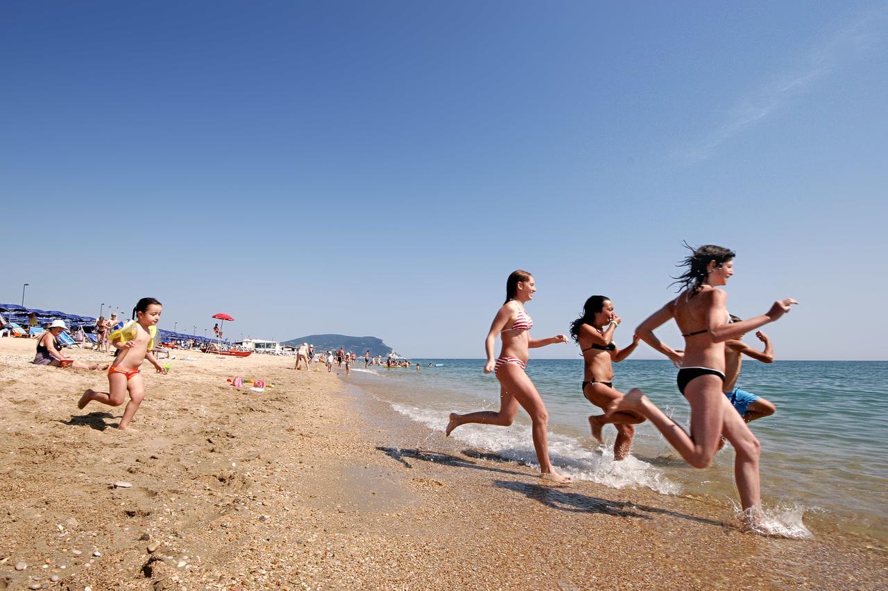 Villaggio Riva Musone Porto Recanati Kültér fotó